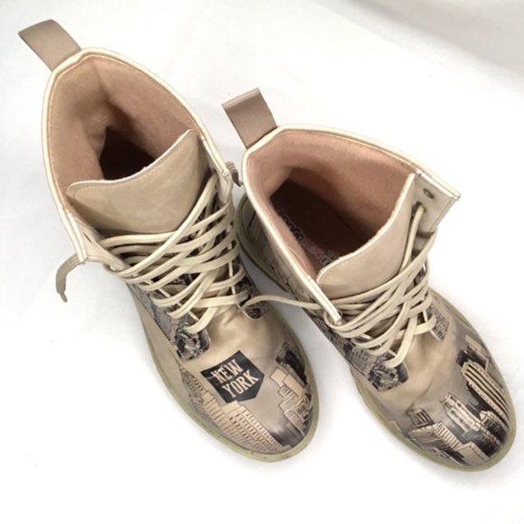 Dogo Vegan Leather New York Skyline Boots Size 9 - Picture 3 of 9